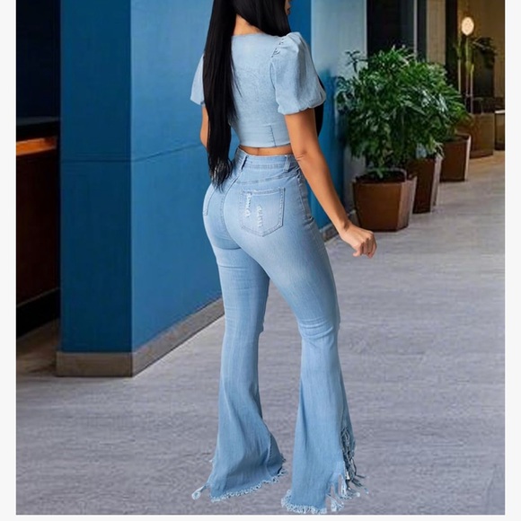 Distressed Blue Jeans - Picture 2 of 4